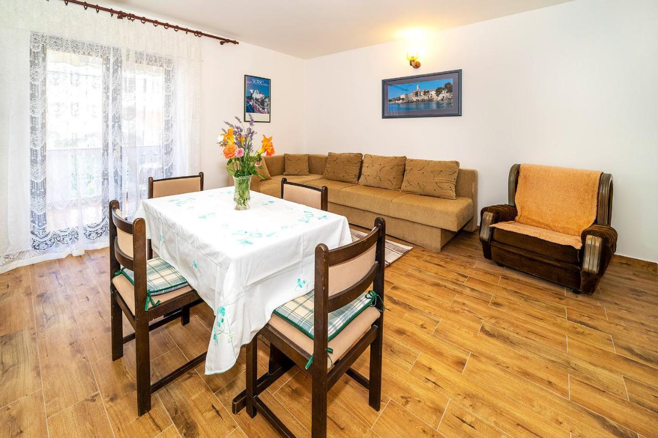 Apartments Jurina Кърк Екстериор снимка