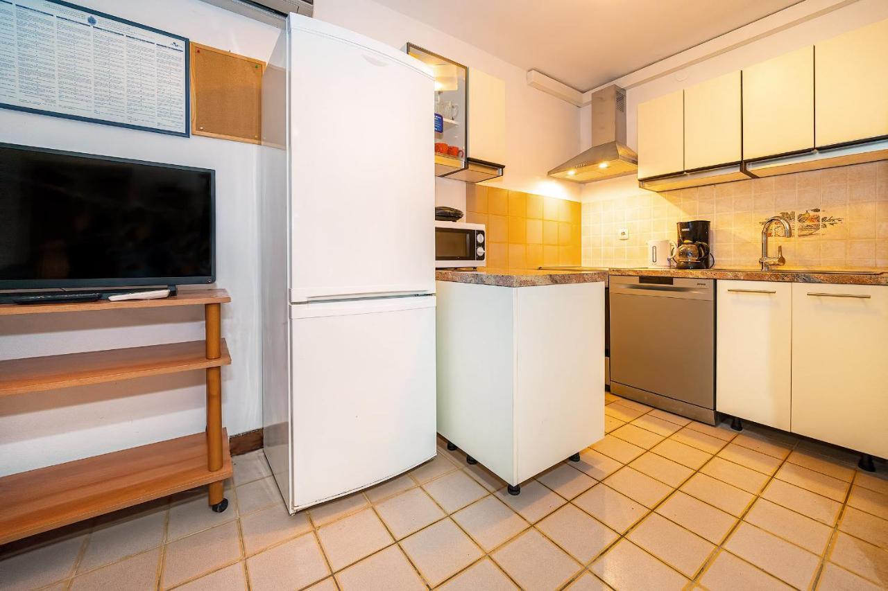 Apartments Jurina Кърк Екстериор снимка